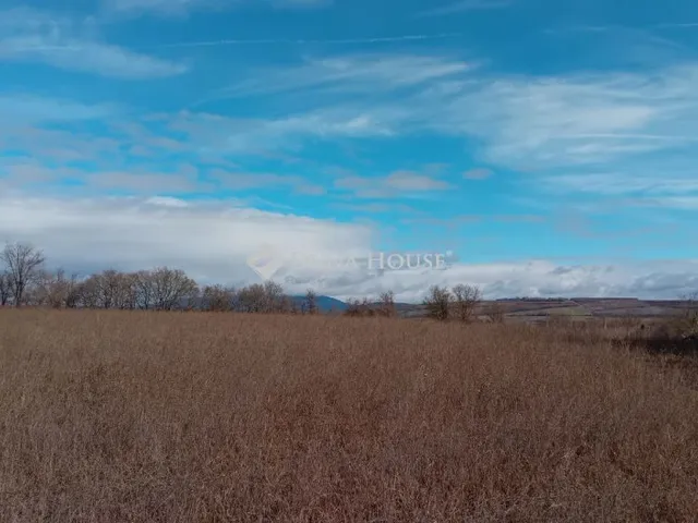 Eladó telek Perbál, Deák utca 13356 nm