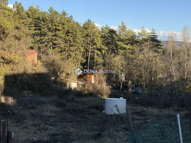 Eladó telek Biatorbágy 716 nm