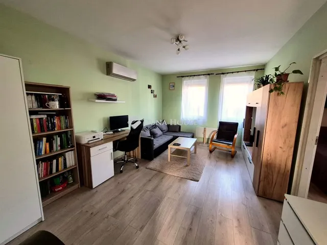 Eladó ház Baracska 50 nm