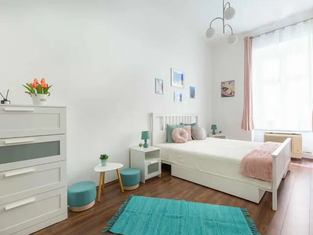 Kiadó lakás Budapest VI. kerület, Nagykörúton kívüli terület 27 nm