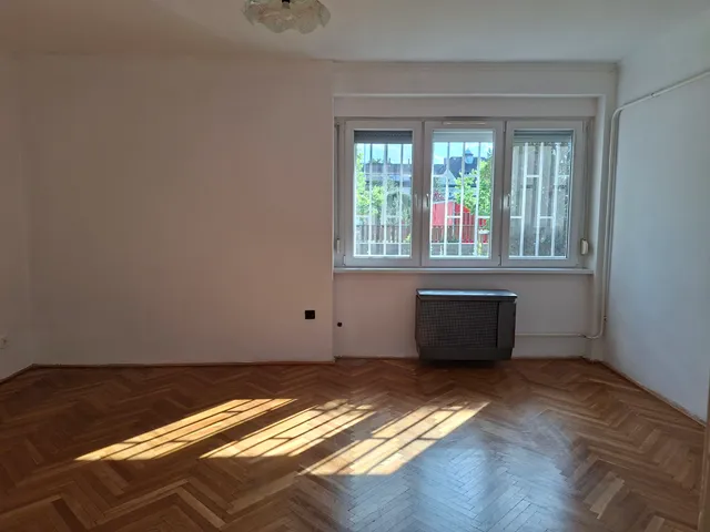 Kiadó lakás Budapest IV. kerület, Újpest, Szent László tér 36 nm