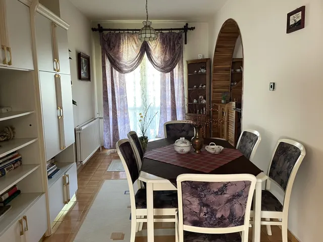 Eladó ház Nyíregyháza, Sóstóhegy 175 nm