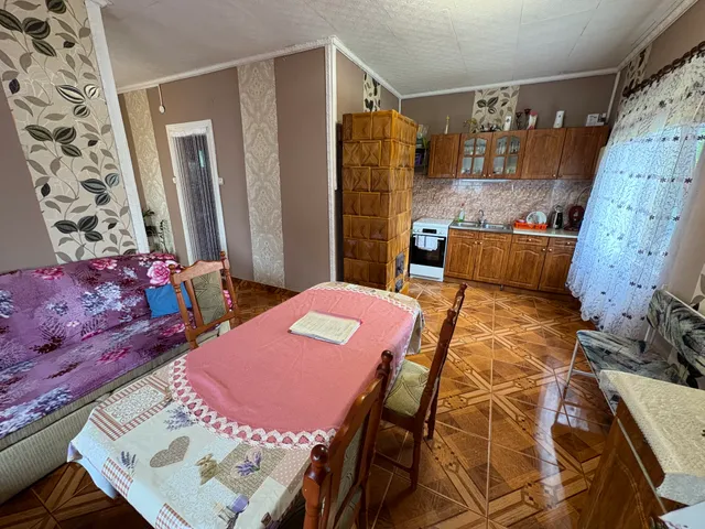 Eladó ház Nagykálló, Debreceni út 84 nm
