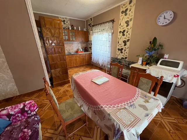 Eladó ház Nagykálló, Debreceni út 84 nm