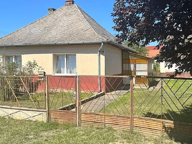 Eladó ház Nyíregyháza, Felsősima, Hosszúháti út 70 nm