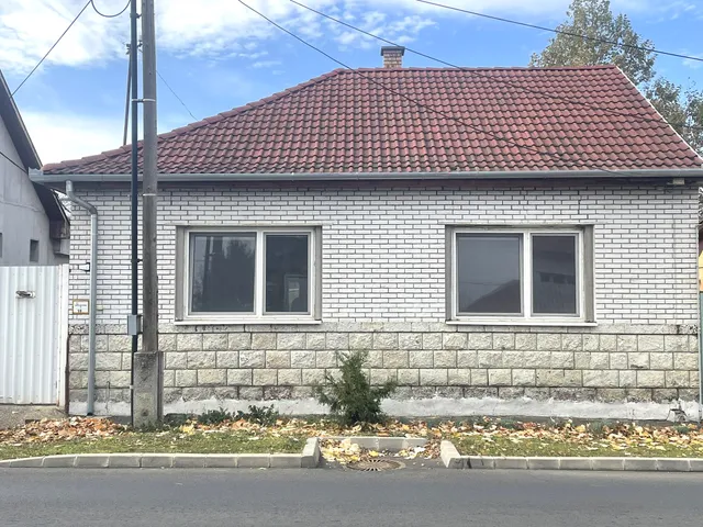 Eladó ház Nyíregyháza, Kertváros, Derkovits 106 nm