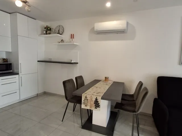 Kiadó lakás Nyíregyháza, Belváros, Sólyom köz 50 nm