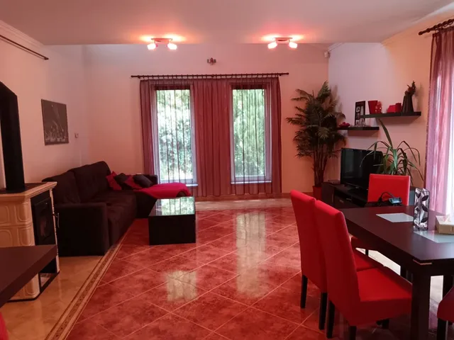 Eladó ház Nyíregyháza, Örökösföld 153 nm