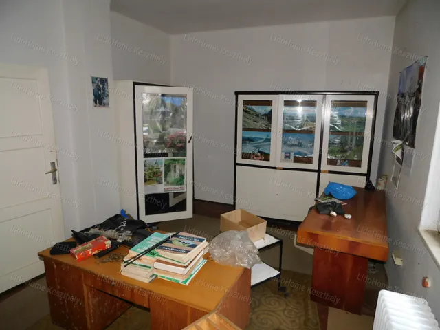 Eladó kereskedelmi és ipari ingatlan Zalaszentgrót 458 nm