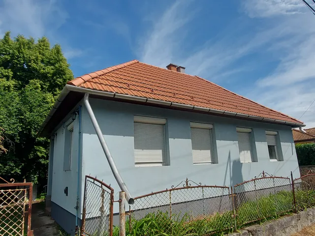 Kiadó ház Sajólád 100 nm