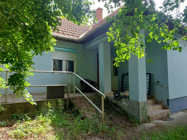 Kiadó ház Sajólád 100 nm