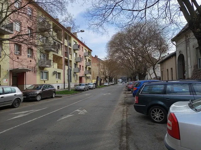 Kiadó kereskedelmi és ipari ingatlan Miskolc, Belváros, Madarász 199 nm