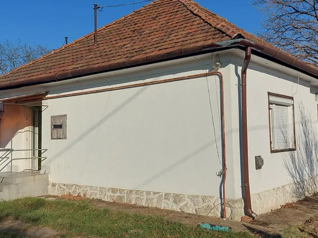 Eladó ház Emőd 56 nm