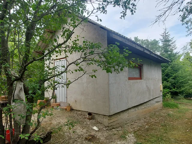 Eladó üdülő és hétvégi ház Mályi, Kernyedűlő 25 nm