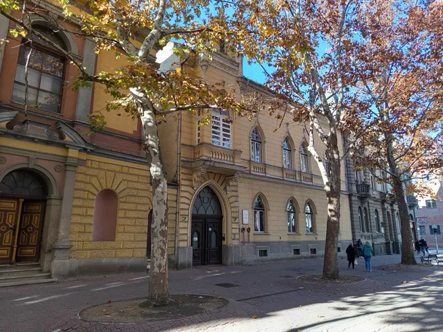 Kiadó lakás Miskolc, Belváros, Városház tér 48 nm