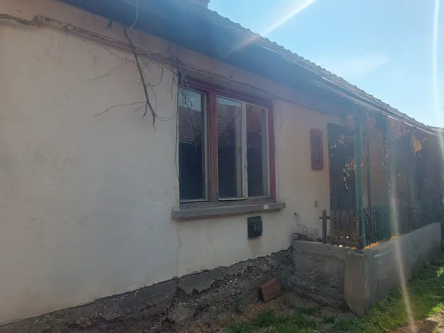 Eladó ház Arnót, Petőfi 133 nm