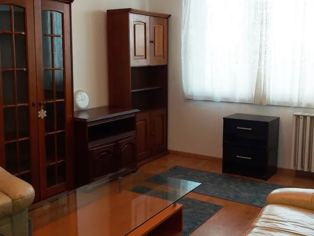 Kiadó lakás Miskolc, Belváros, Serház utca 35 nm