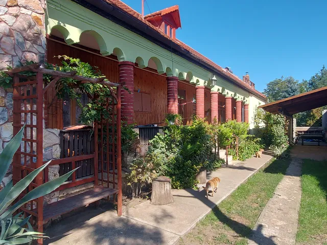 Eladó ház Bekecs 140 nm