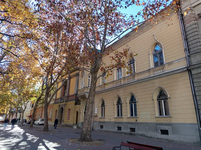 Kiadó lakás Miskolc, Belváros, Városház tér 48 nm