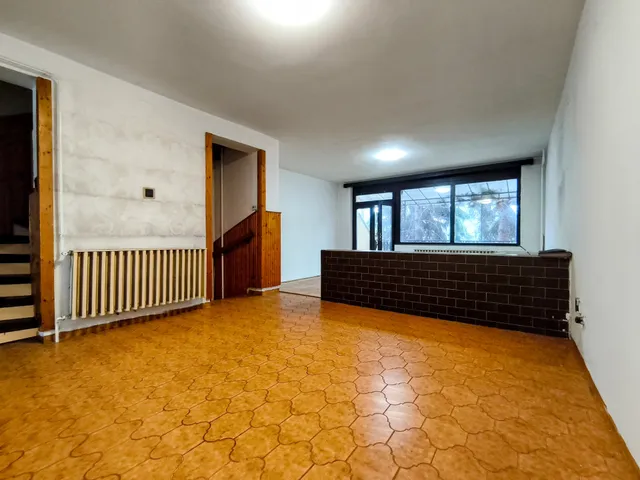 Eladó lakás Békéscsaba, Belváros 147 nm