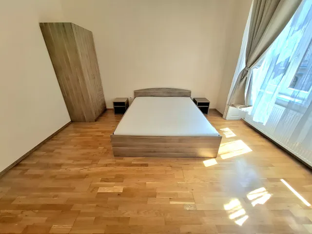 Eladó lakás Budapest VI. kerület, Jókai utca 55 nm
