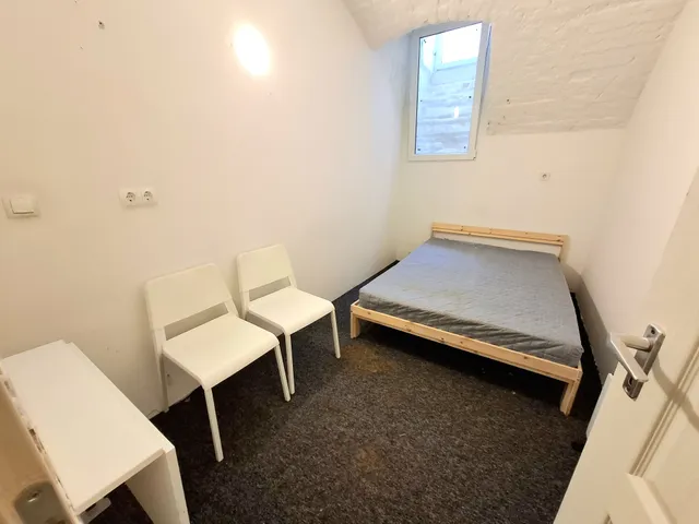 Eladó kereskedelmi és ipari ingatlan Budapest VII. kerület, Murányi utca 110 nm
