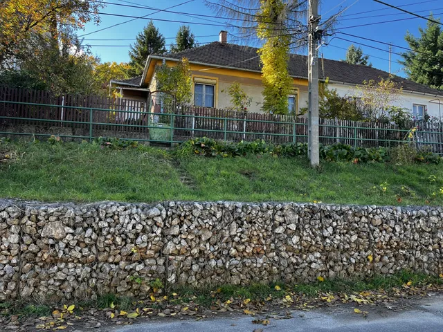 Eladó ház Miskolc, Komlóstető 81 nm