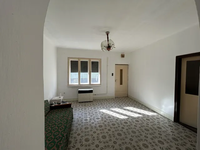 Eladó ház Kunpeszér 93 nm