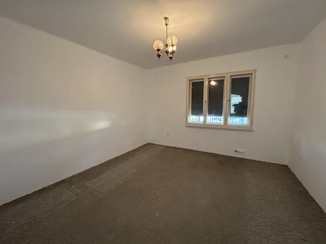 Eladó ház Kunpeszér 93 nm