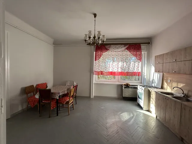 Eladó lakás Táborfalva 76 nm