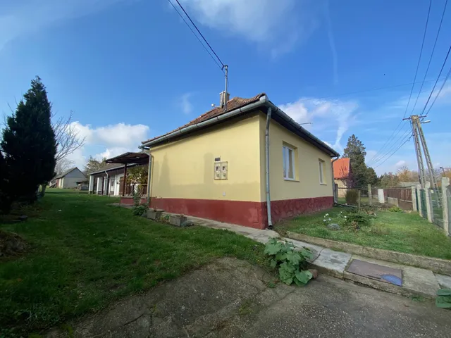 Eladó ház Iregszemcse 97 nm