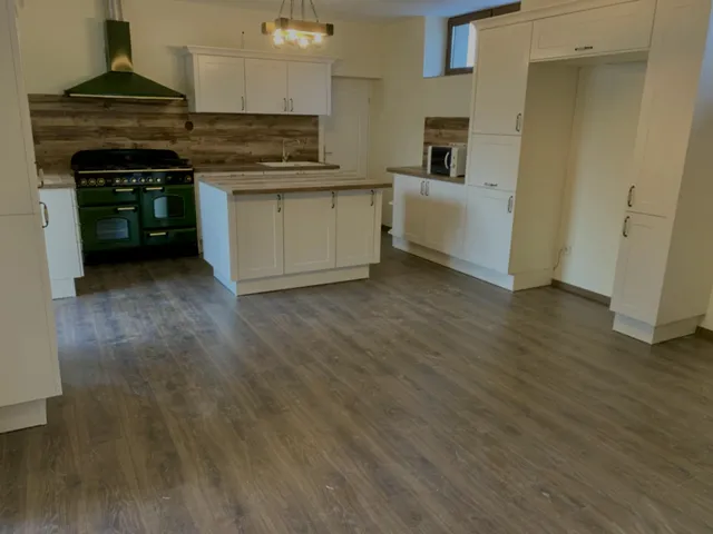 Eladó ház Kisdér 205 nm