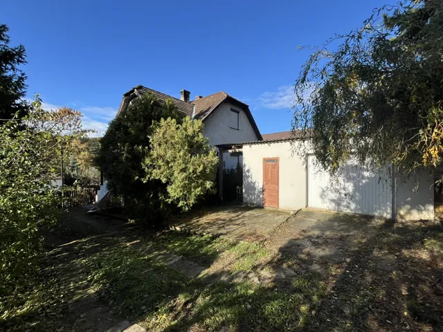 Eladó ház Bakonyjákó 150 nm