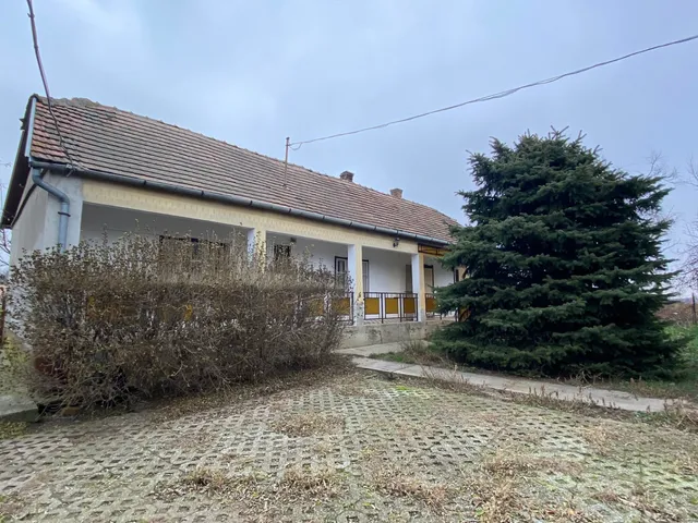 Eladó mezőgazdasági ingatlan Solt 70 nm