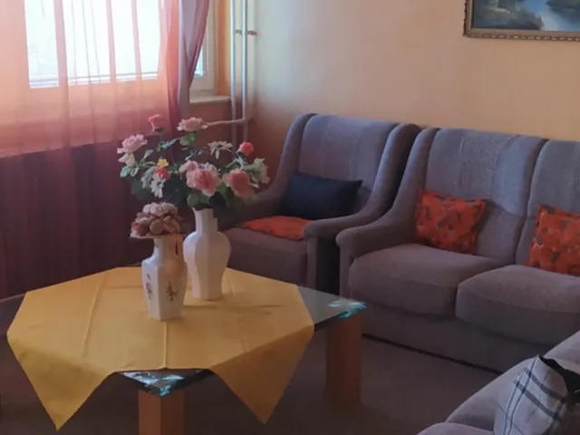 Eladó lakás Tamási 68 nm