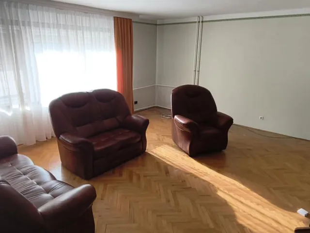 Eladó ház Tamási 120 nm