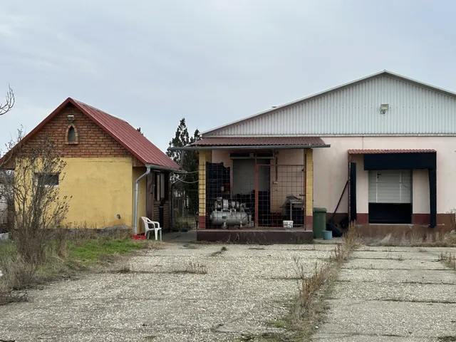 Eladó kereskedelmi és ipari ingatlan Tatárszentgyörgy 420 nm