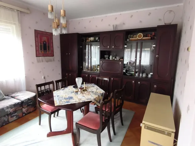 Eladó ház Tamási 100 nm