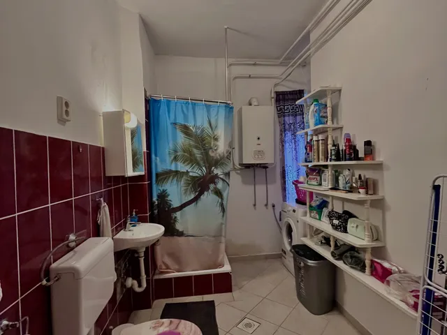 Eladó lakás Komló 39 nm