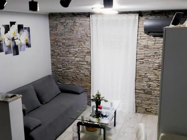 Eladó ház Pilis, Haleszi szőlő 35 nm