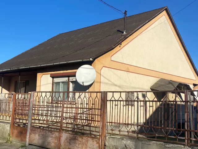 Eladó ház Simontornya 100 nm