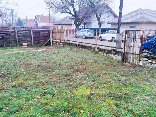 Eladó telek Monorierdő 525 nm