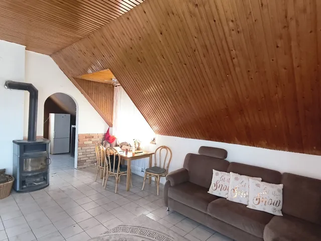 Eladó ház Tamási 180 nm