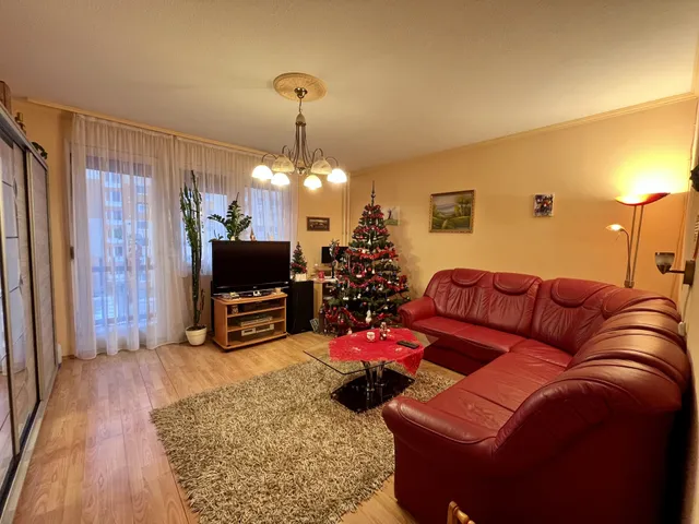 Eladó lakás Szombathely, Oladi lakótelep 68 nm