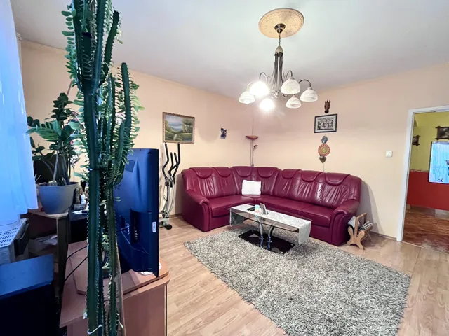 Eladó lakás Szombathely, Oladi lakótelep 68 nm