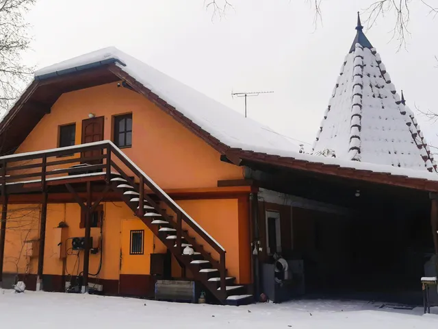 Eladó kereskedelmi és ipari ingatlan Monorierdő 454 nm