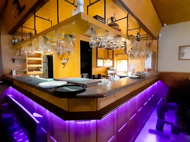 Eladó kereskedelmi és ipari ingatlan Monorierdő, Barátság utca 454 nm