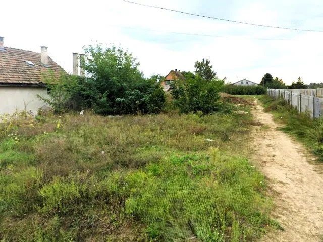 Eladó telek Csörög 720 nm