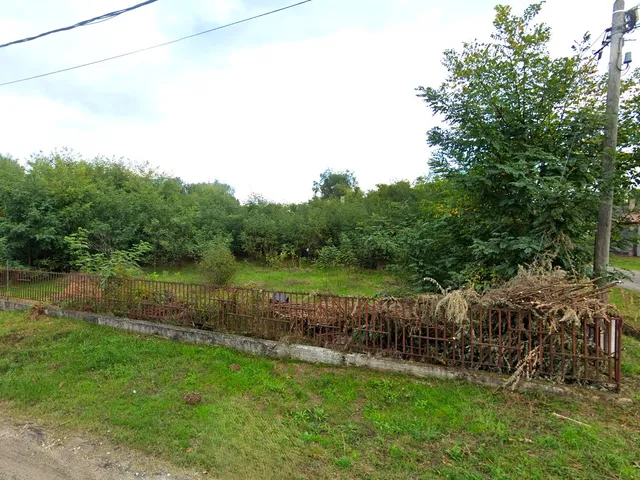 Eladó telek Csörög 1075 nm