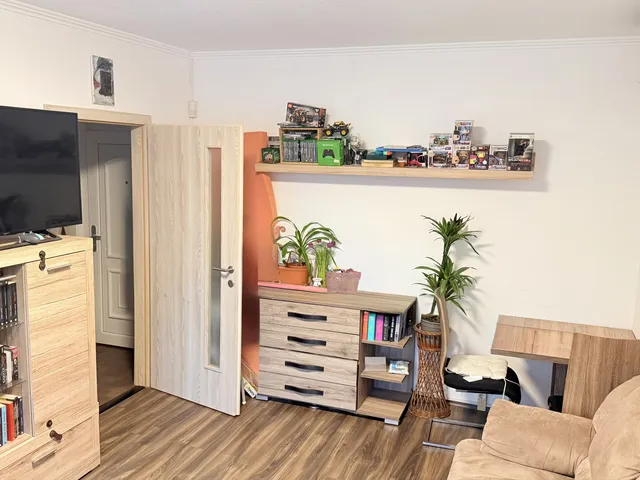 Eladó lakás Veszprém, Cholnokyváros 68 nm